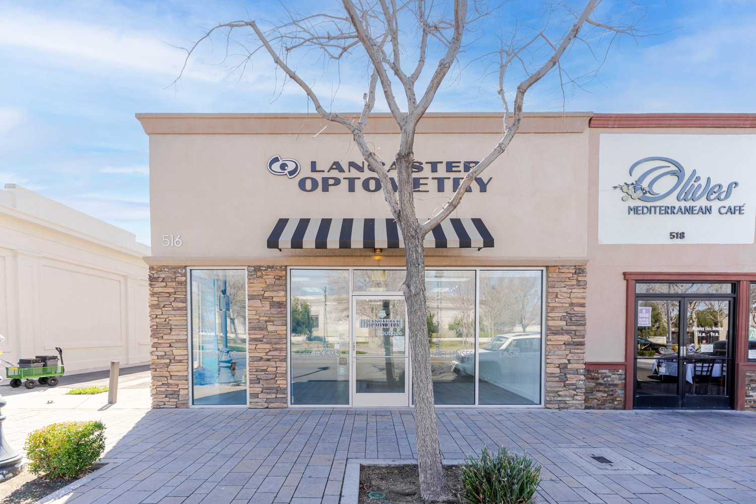 516 West Lancaster Boulevard - 1