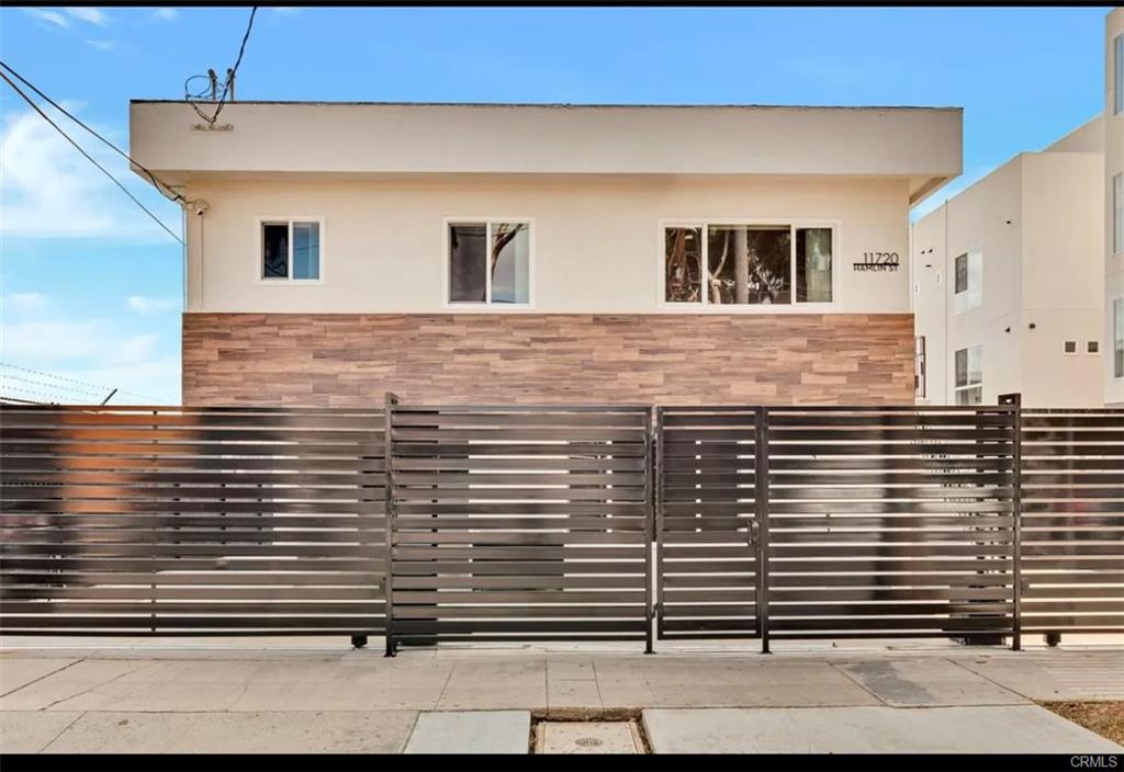 11720 Hamlin Street Unit 6